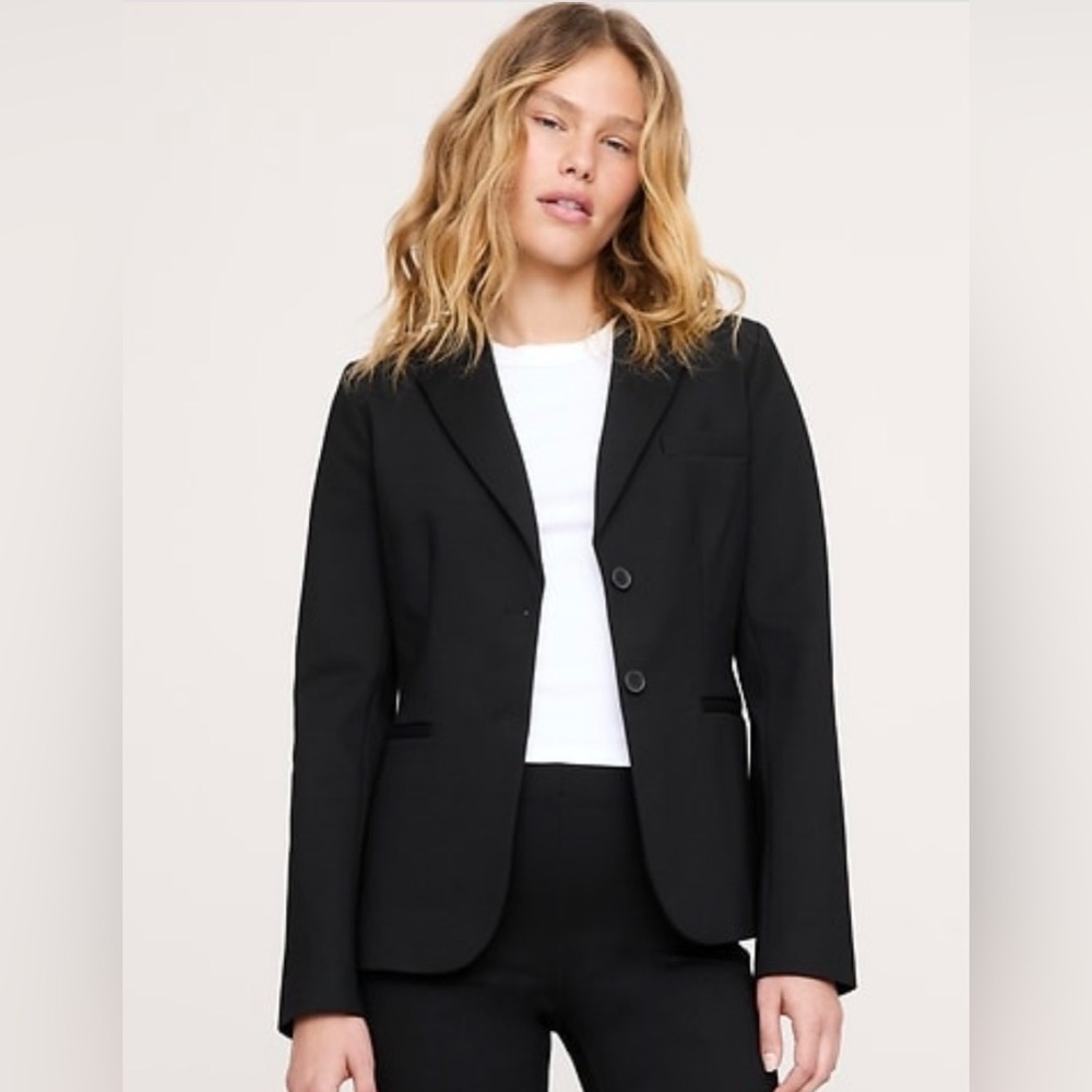 NWOT Banana Republic Slim Everywhere Ponte Black Blazer Sz M/P